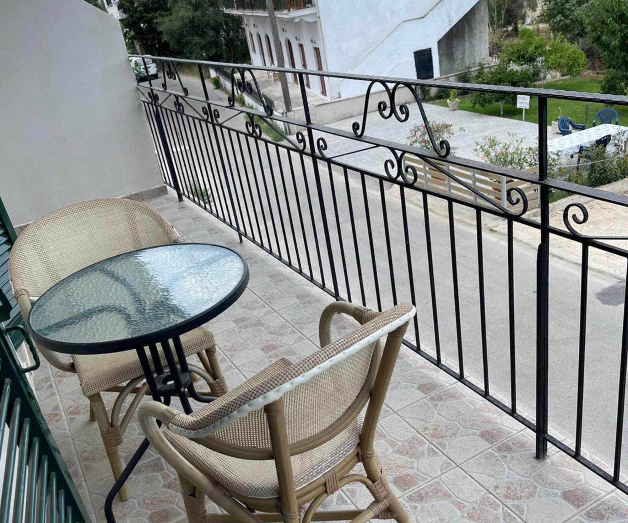 Anastassia's In Ipsos Corfu * Análipsis